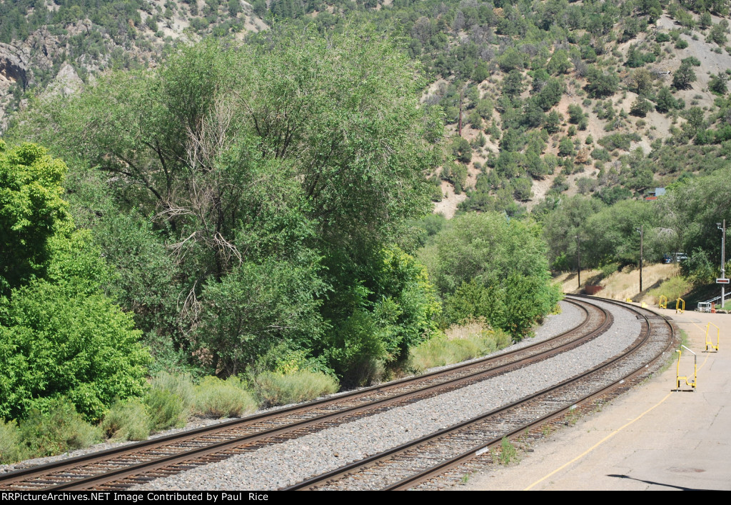 Looking East From Glenwood Station